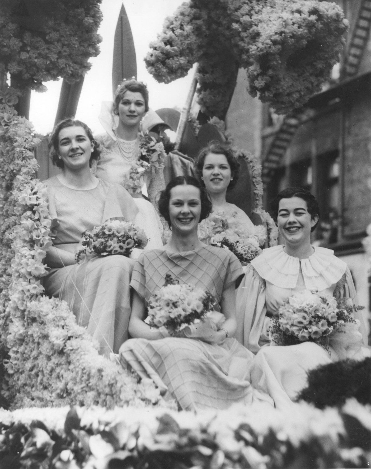 The Grand Floral Parade, Past and Present - The Daffodil Festival